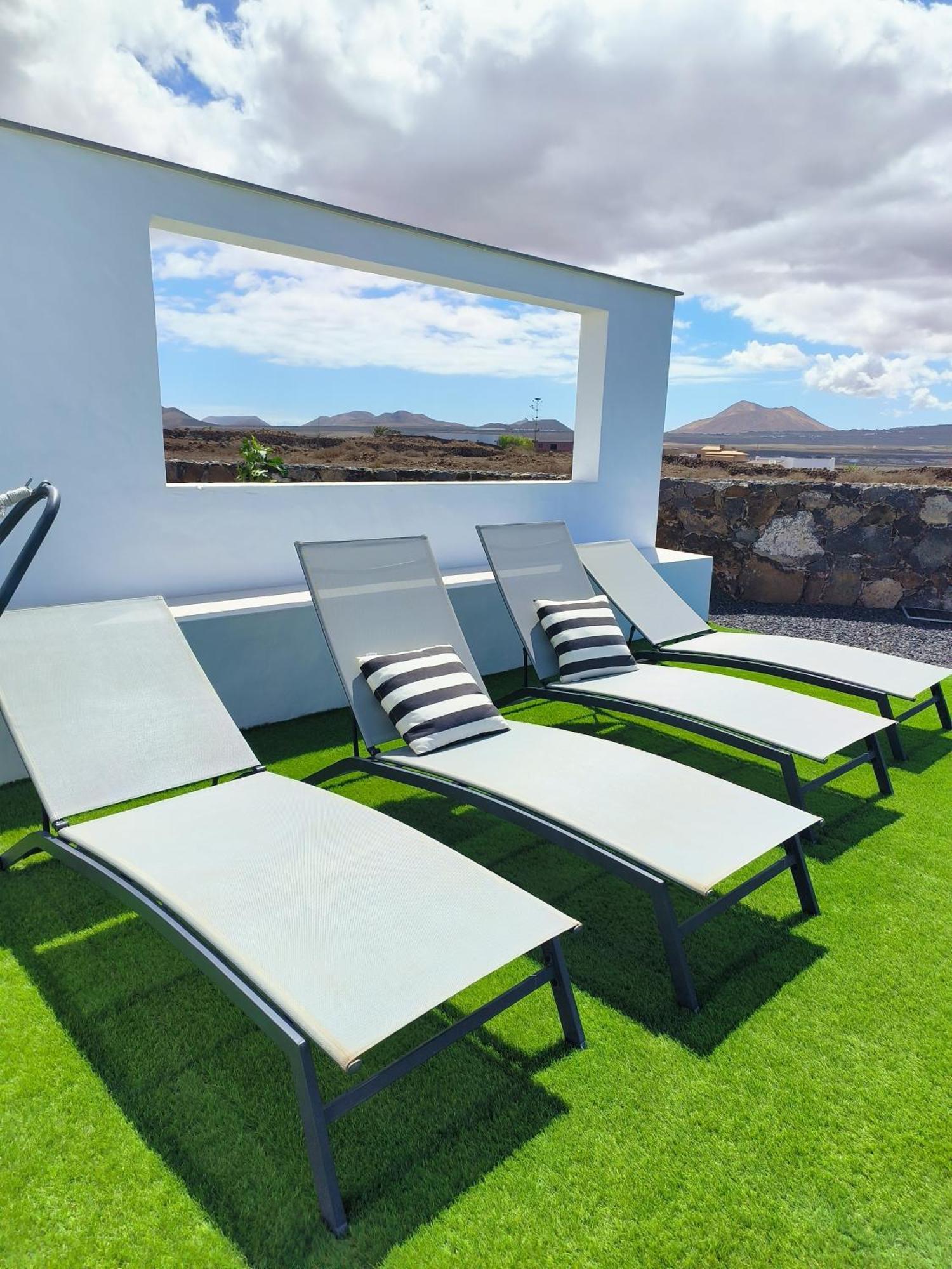 Villa Los Volcanes Лахарес Екстериор снимка